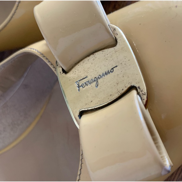 Salvatore Ferragamo Sz 6.5 Patent Yellow Leather Vara Bow Chunky Italy Ballet - Picture 2 of 13